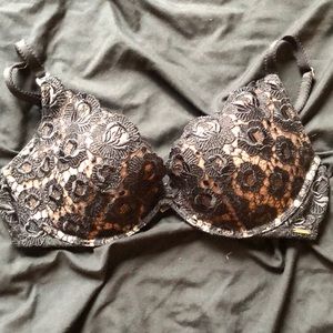 The Miracle Bra Push-Up